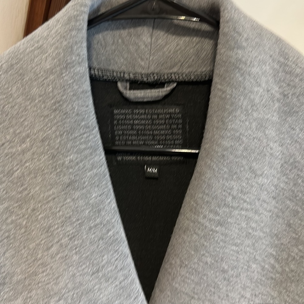 Steve Madden Women’s Belted Gray Winter Jacket size M - Picture 2 of 4